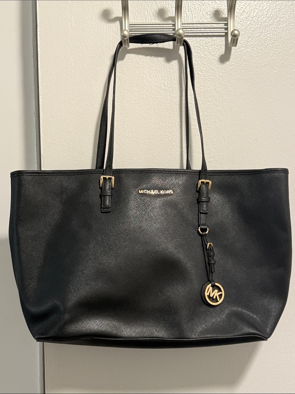 Michael Kors Jet Set Travel Large Saffiano Tote in Black with Gold Hardware